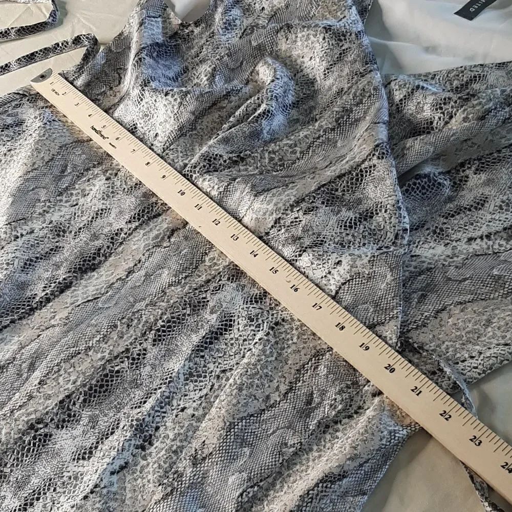 NWT The Limited Python Wrap Dress - Picture 12 of 16